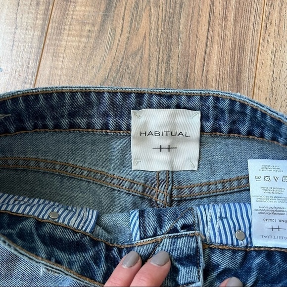 HABITUAL Corrinna Asymmetrical Denim Skirt - Picture 7 of 15